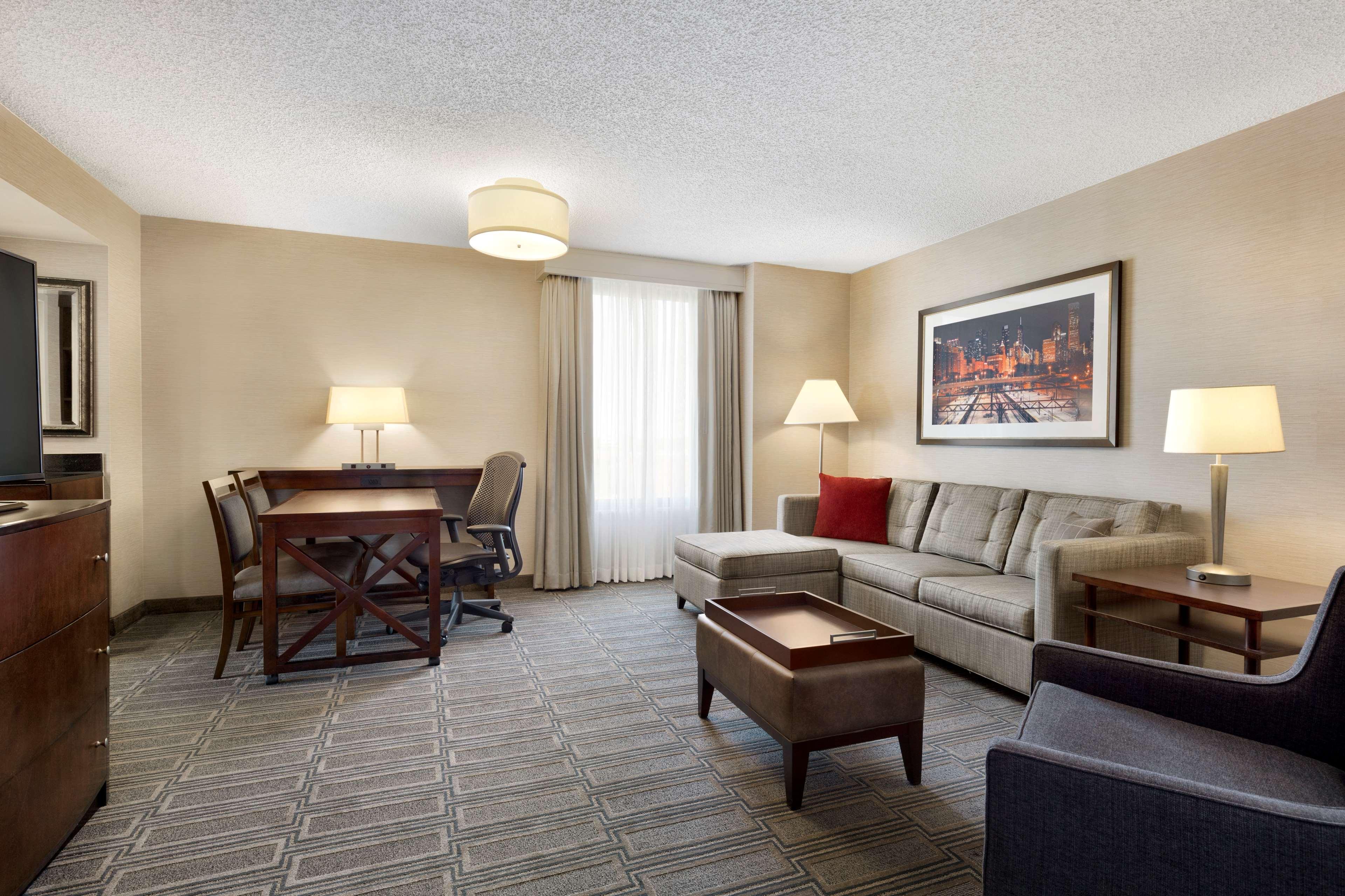 Embassy Suites By Hilton Chicago Lombard Eksteriør billede